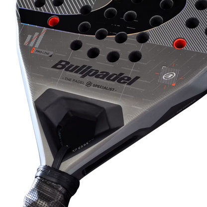 Padelová raketa BULLPADEL Chingotto Neuron 02 Edge Comfort 2027
